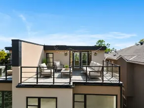4BR Central Home•Rooftop | Downtown View | Garage! - Image 2