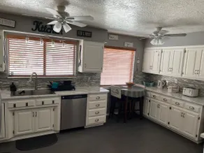 Cozy Corner Retreat RV parking&hookup upon request - Image 4