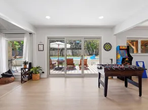 Glow House | Heated Pool + Hot Tub | Sleeps 12 - Image 4