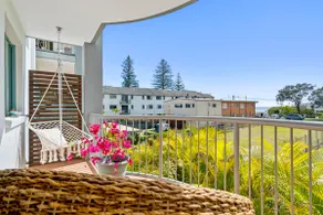 Coastal Retreat at Bilinga Beach, Ocean Views - Image 2