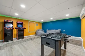 4BR Cabin | HotTub | GameRm | FirePit | PoolAccess - Image 4