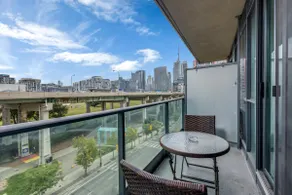 Modern 1BR | Steps to CN Tower, Lake & BMO Field - Image 3