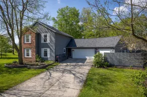 Minutes to Grand Park | 4BR | Sleeps 10 | Carmel - Image 2