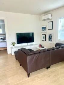 Entire house in Oakland - Image 3