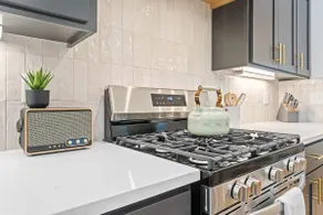 NEW Modern Biking & Golf Retreat+ Early Check-In! - Image 2