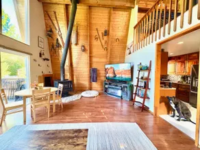 Mountain House Getaway- EV Charger & Hot Tub! - Image 3