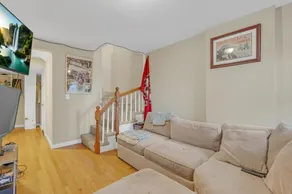 2-Floor 2-bedroom Harbor View - Image 3