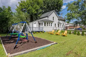 Brighton Retreat Near URMC & Pittsford Plaza - Image 2
