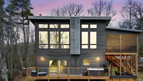 Nature lovers! Trail, view, privacy, & hot tub - Image 2