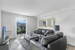 1 BR Coronado Resort Pool D - Image 3
