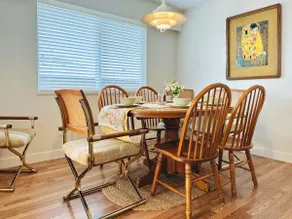 Entire house near downtown 4BR 2BA/ Parking + Pets - Image 5