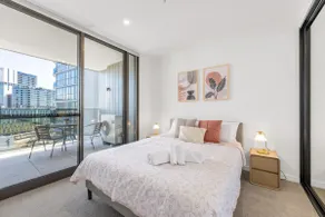 Central Woden Stay, Near Hospital, CIT, Pool - Image 4