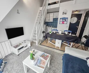 Duplex with sea view, balcony, private parking - Image 2