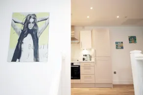 Stylish Maisonette, Walk to Beach - Image 4