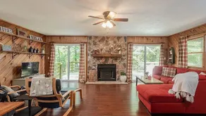 3 minutes to Bryce Resort: Cozy Cabin w/Hot Tub! - Image 2