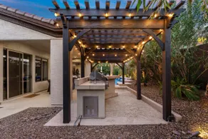 Brand new! Heated Pool | Game Room | Golf | Arcade - Image 5