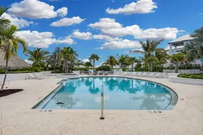 Luxury 3-Story Home with Patio, Beach & Pickleball - Image 5
