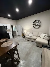 Kentucky Cozy - Image 3