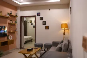 30% Off! Modern 1BR in Islamabad Near DHA & Bahria - Image 2