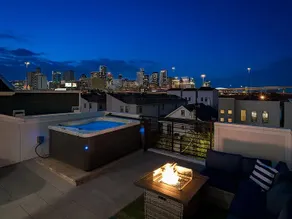Private Rooftop~Hot Tub+Fire Pit~Walk To Downtown - Image 5