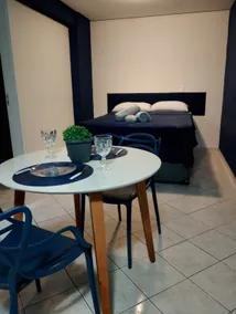 Studio apartment in the Pierbal Building - Image 2
