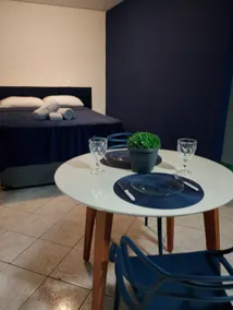 Studio apartment in the Pierbal Building - Image 4