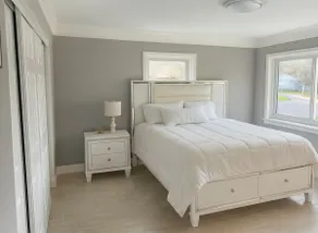 Modern 2BR Retreat Near Beaches & Tampa - Image 4