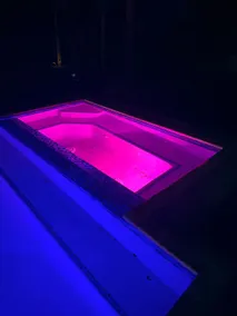 Hidden Oasis - Private suite with pool access - Image 3