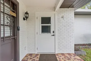 Modern Tampa Getaway - 3 mins from Bucs Stadium - Image 2