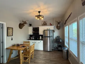 Cozy Lodge - Image 2