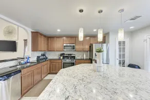 2 Story 4 Bedroom Modern Home near Kalahari Resort - Image 3