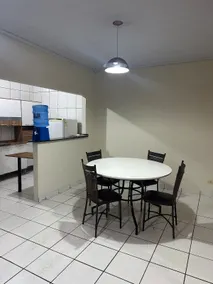 House with 2 bedrooms - Image 2