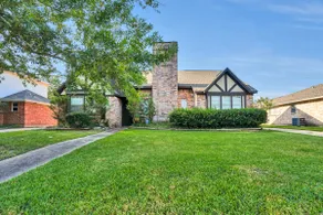 Relaxing home with pool and peaceful charm! - Image 2