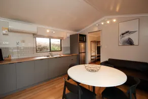 Modern Dog Friendly - 2 Bedroom Cabin (sleeps 4) - Image 5