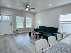 10 min to Casino, 2b/1b cozy new home Durant - Image 4