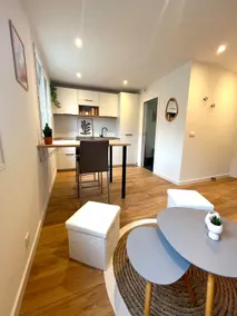 Cozy renovated studio in the heart of Bourg - Image 4