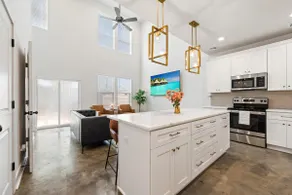 Brass House•85”TV-King•Garage•Green Egg•Fast Wi-Fi - Image 4