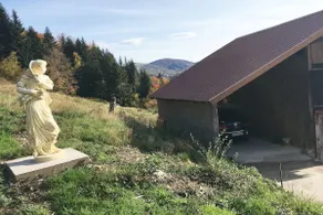 Peaceful mountain haven with Jacuzzi, sauna, view - Image 4