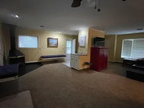 Hilltop House On Coldwater Creek - Image 4