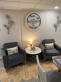 Stylish & Modern Touches Move-In-Ready - Image 2