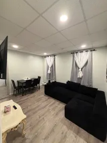 NY & World Cup Easy Commute | Newly Renovated Apt. - Image 4