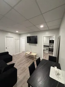 NY & World Cup Easy Commute | Newly Renovated Apt. - Image 2