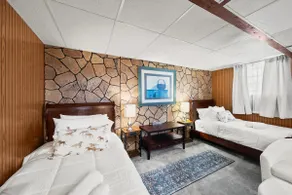The perfect getaway, cozy & convenient, OSU - Image 4