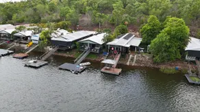 de Barrel - on Lake Bennett - Image 2