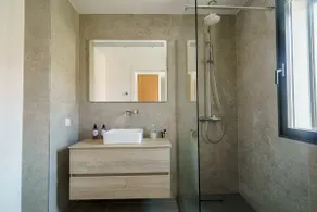 Bright & Stylish Retreat by the Sea Near Ericeira - Image 5