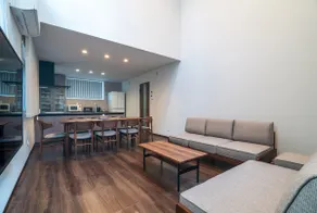 Entire villa in Maruyama, Sapporo | Sleeps 13 · Spacious and comfortable · 4 bedrooms · Parking available · Ideal for families and groups - Image 2