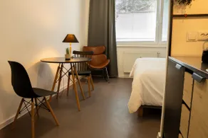 N14 Elegant City Apartment in Bratislava with AC and parking - Image 5