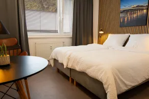 N14 Elegant City Apartment in Bratislava with AC and parking - Image 4