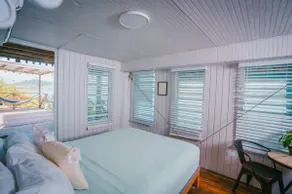 Ocean Front Villa 4 Studio - Image 2