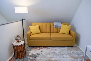 The Lewis House | Privacy and a Hip Downtown Spot - Image 4